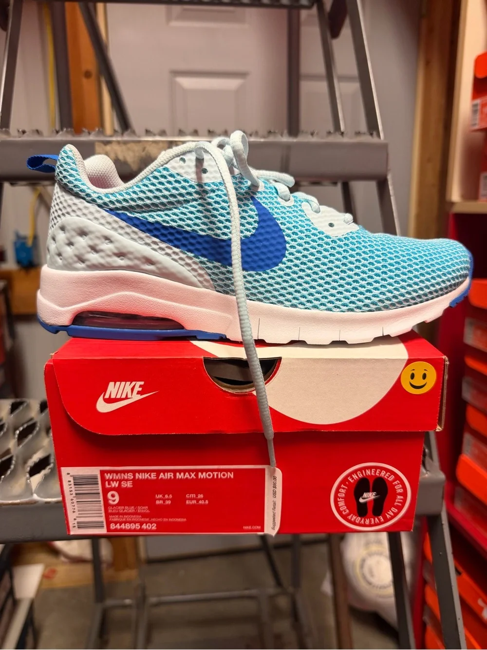 Nike Women’s Air Max Motion